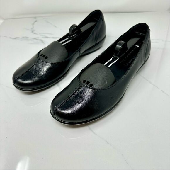 Hotter Gloss Black Flats- Size 8.5 - Picture 1 of 12